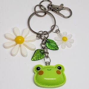 Handmade Kawaii Frog Flower Daisy Keychain